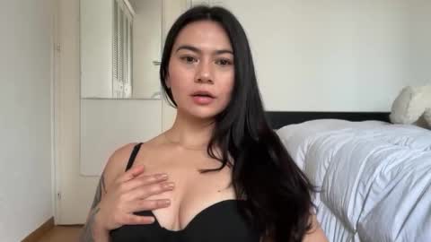 Snapshot of amberclaark chatting on 14, 4, 2026 Yess online show from 14, 4, 2026