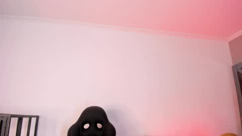 Amber  online show from 9, 4, 2026