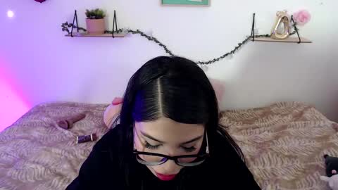 Amber Jeong online show from 30, 12, 2024