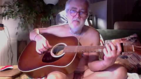 Snapshot of amberr11 chatting on 25, 10, 2025 Amberr11 online show from 25, 10, 2025