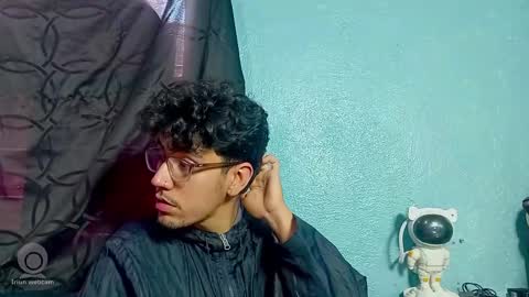 Amelia  Lucas online show from 9, 10, 2025