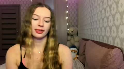 Snapshot of amelia_murmeow chatting on 5, 5, 2026 amelia_murmeow online show from 5, 5, 2026