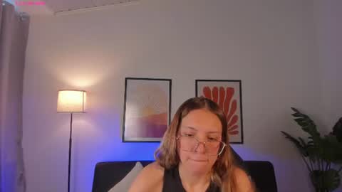 Amelia  online show from 17, 7, 2026