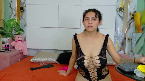 Snapshot of ameliaandemily chatting on 13, 9, 2025 Amelia AND Emily online show from 13, 9, 2025