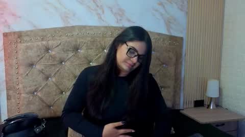 AMELIA CASTELL  online show from 22, 3, 2026