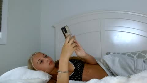 Snapshot of amelialombardi chatting on 21, 5, 2026 Amelia Lombardi online show from 21, 5, 2026