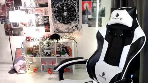 Amelia online show from 8, 11, 2025