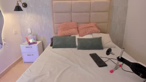Snapshot of ameliarossii chatting on 19, 7, 2026 Amelia online show from 19, 7, 2026