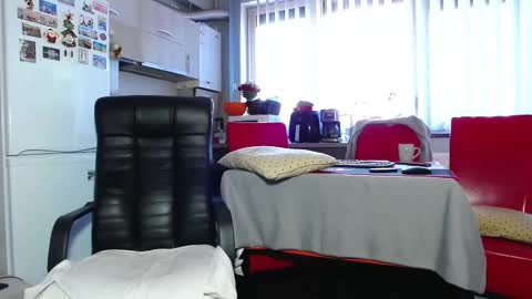 ameliecharming online show from 9, 2, 2025