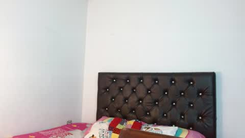Snapshot of ameliejoness_ chatting on 15, 7, 2026 Ameliejoness online show from 15, 7, 2026