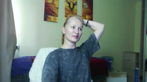 Snapshot of amelly777 chatting on 24, 5, 2026 amelly777 online show from 24, 5, 2026