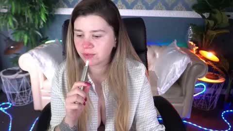 amellymillyy online show from 28, 2, 2026