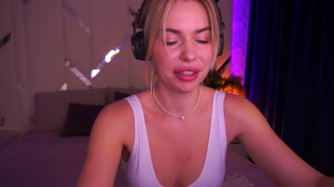 Amely online show from 19, 1, 2025