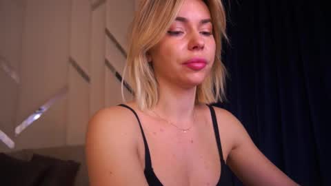 Amely online show from 10, 3, 2025