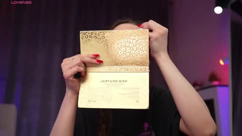 Amy  online show from 7, 4, 2026