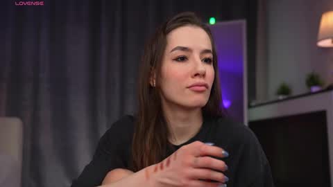 Amy  online show from 21, 4, 2026