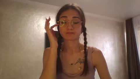 Julia  online show from 13, 10, 2025