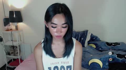 Snapshot of ami_lewis chatting on 12, 10, 2025 JOANNA online show from 12, 10, 2025