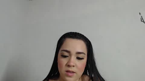 Snapshot of ami_rosee chatting on 21, 12, 2024 ami_rosee online show from 21, 12, 2024