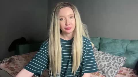 Snapshot of amiair chatting on 3, 11, 2025 Ami Air online show from 3, 11, 2025