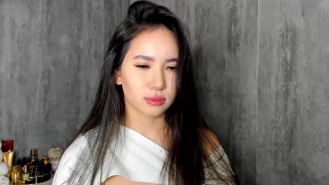 Amina online show from 1, 2, 2025