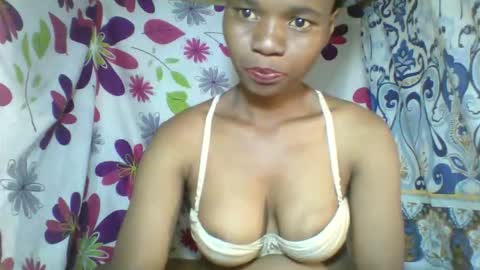 aminah01 online show from 1, 4, 2026