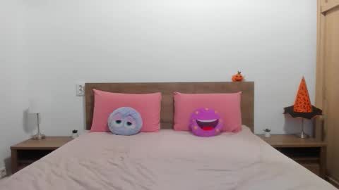 Amira Vyxen online show from 22, 11, 2025