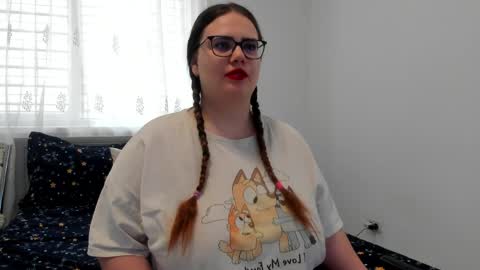 Amira Vyxen online show from 25, 3, 2026