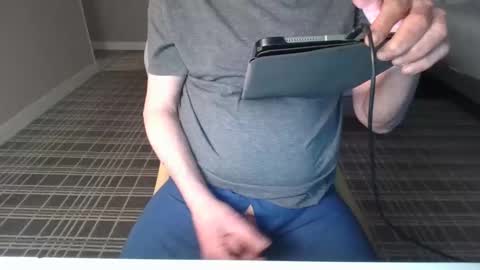 Snapshot of ammonty chatting on 8, 4, 2026 ammonty online show from 8, 4, 2026