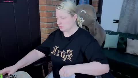 Snapshot of ammy_soon chatting on 7, 7, 2026 Ammy Soon online show from 7, 7, 2026
