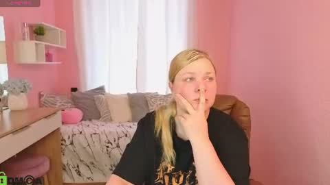 Snapshot of ammy_soon chatting on 8, 7, 2026 Ammy Soon online show from 8, 7, 2026