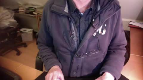 Amor2200 online show from 3, 1, 2025