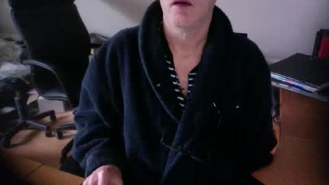 Amor2200 online show from 24, 1, 2025