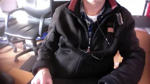 Amor2200 online show from 4, 3, 2025