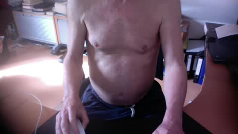 Snapshot of amor2200 chatting on 6, 3, 2026 Amor2200 online show from 6, 3, 2026