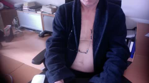 Snapshot of amor2200 chatting on 13, 3, 2026 Amor2200 online show from 13, 3, 2026