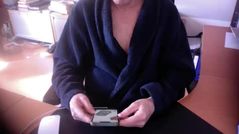 Snapshot of amor2200 chatting on 4, 4, 2026 Amor2200 online show from 4, 4, 2026