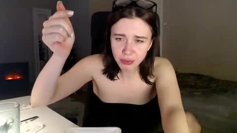 Snapshot of amoremeoww chatting on 30, 12, 2024 miss unforgettable online show from 30, 12, 2024