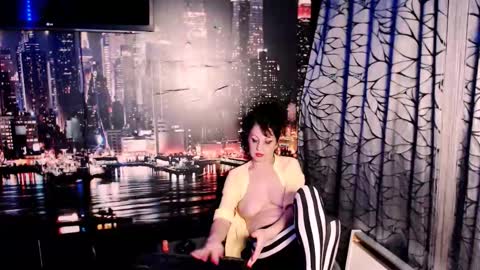 Snapshot of amour_sweet chatting on 31, 10, 2025 Sarah online show from 31, 10, 2025