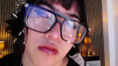 Amy online show from 16, 4, 2026