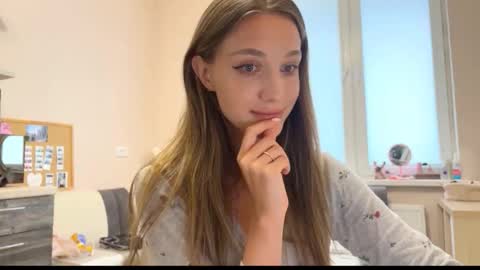 Amy Chill online show from 5, 3, 2026