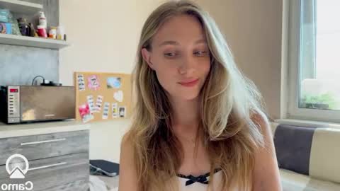 Snapshot of amy_meoww chatting on 9, 9, 2025 amy_meoww online show from 9, 9, 2025