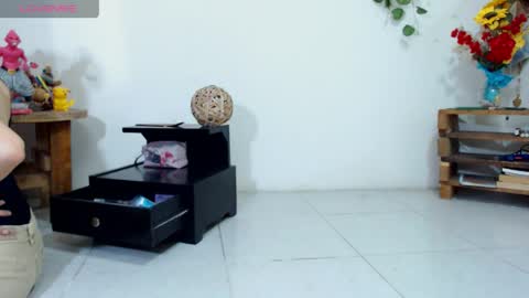 Snapshot of amy_mur chatting on 13, 5, 2026 amy mur online show from 13, 5, 2026