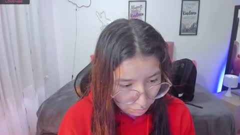 Amy sophia 3 online show from 8, 11, 2025