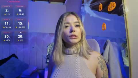 Snapshot of amy_thompson01 chatting on 17, 10, 2025 Amy online show from 17, 10, 2025