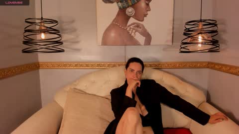 amy_walls7 online show from 13, 3, 2026