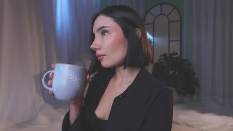 Amy Armstrong online show from 1, 4, 2026