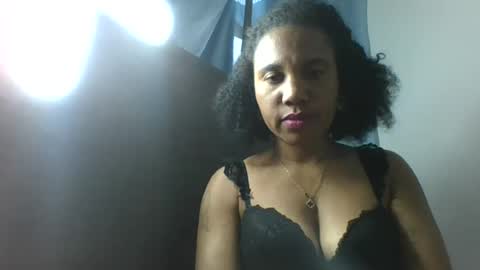 Snapshot of amyatche chatting on 8, 7, 2026 Amyatche online show from 8, 7, 2026
