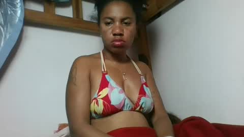 Snapshot of amyatche chatting on 15, 7, 2026 Amyatche online show from 15, 7, 2026