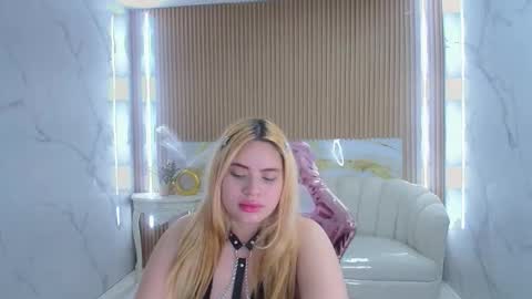 Amy  online show from 29, 10, 2025